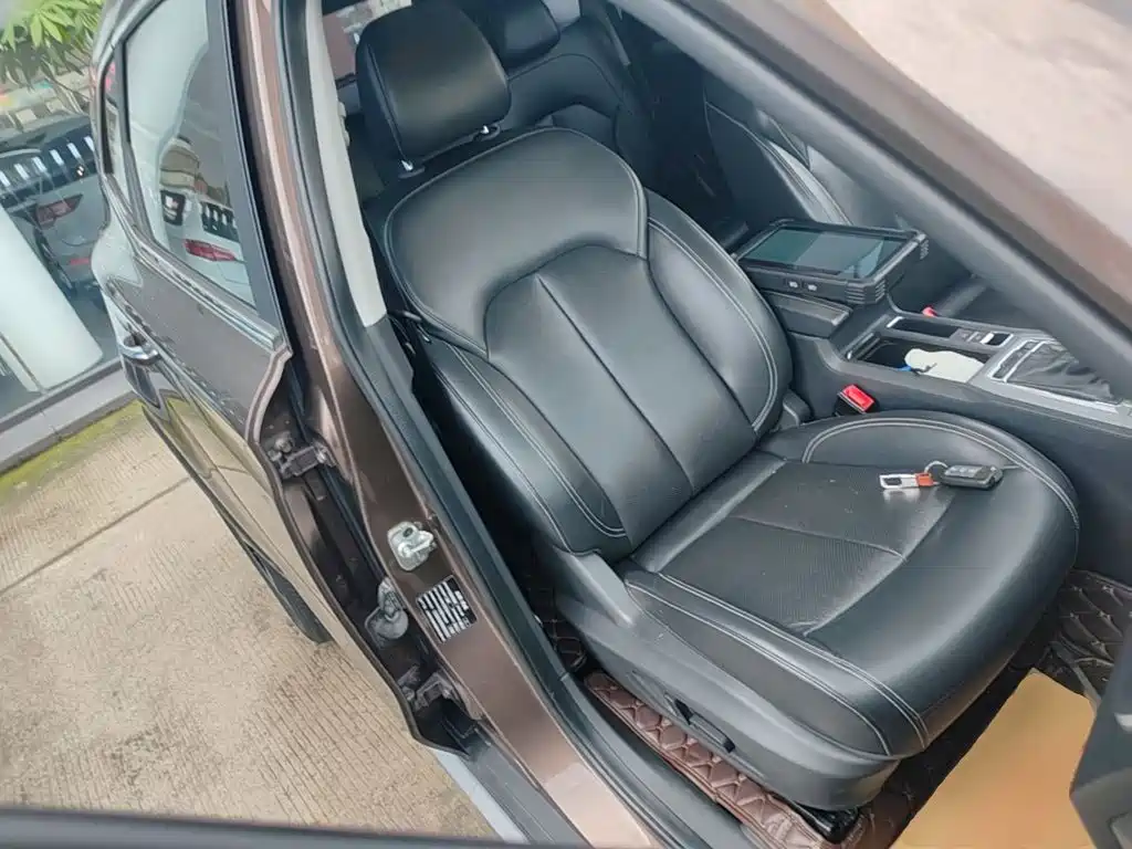Roewe RX5 — миниатюра 25