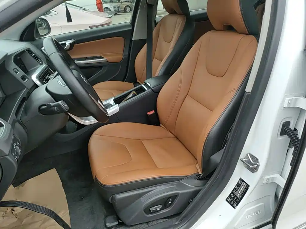 Volvo S60 — миниатюра 15