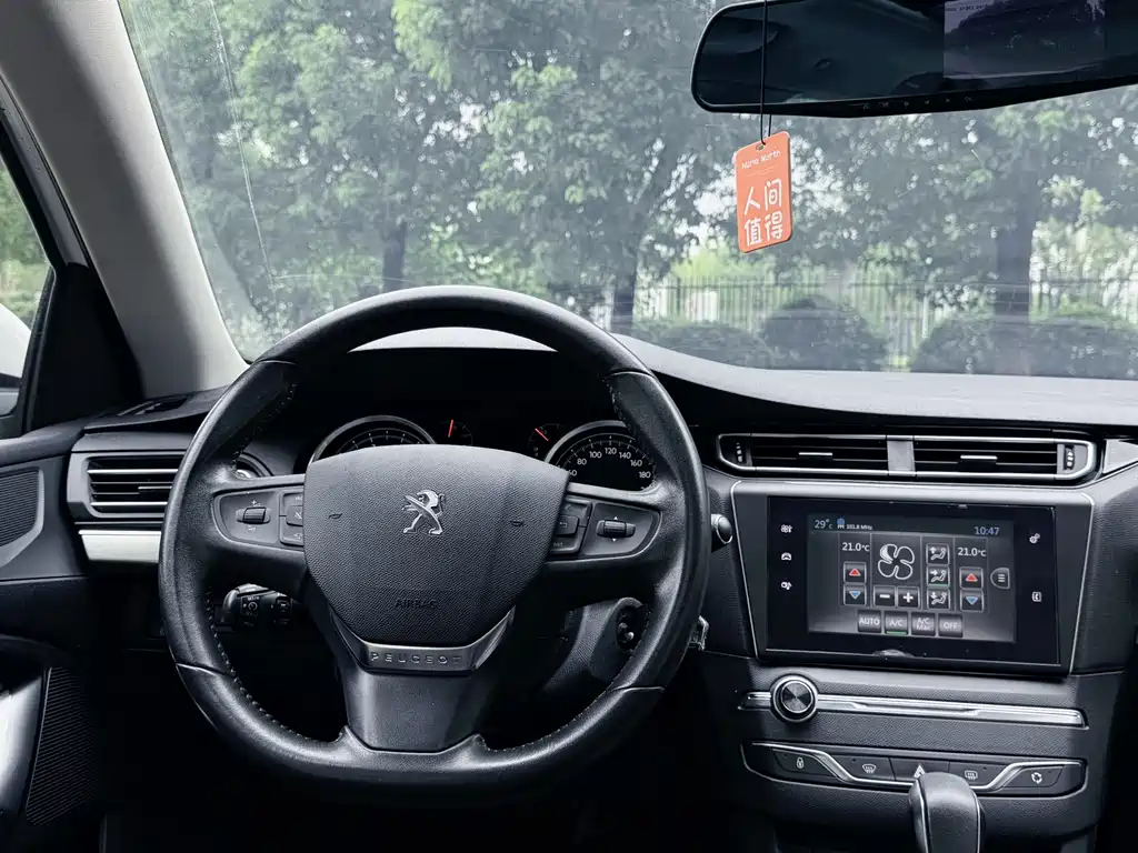 Peugeot 408 — миниатюра 14