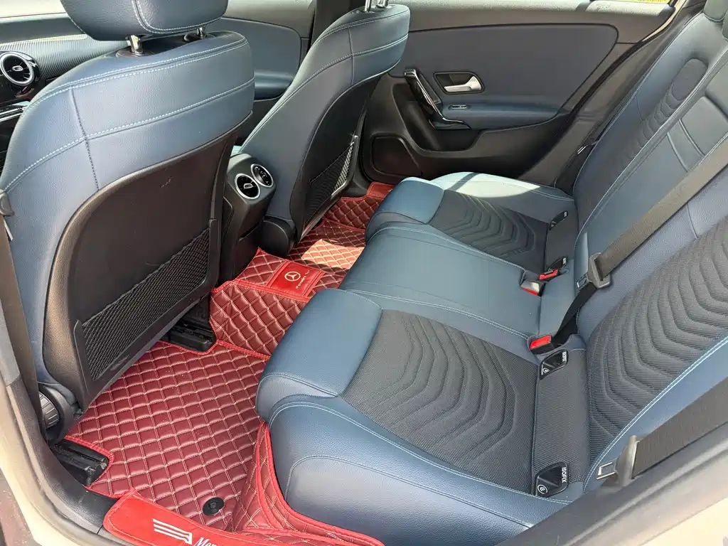 Mercedes-Benz A-Class — миниатюра 10