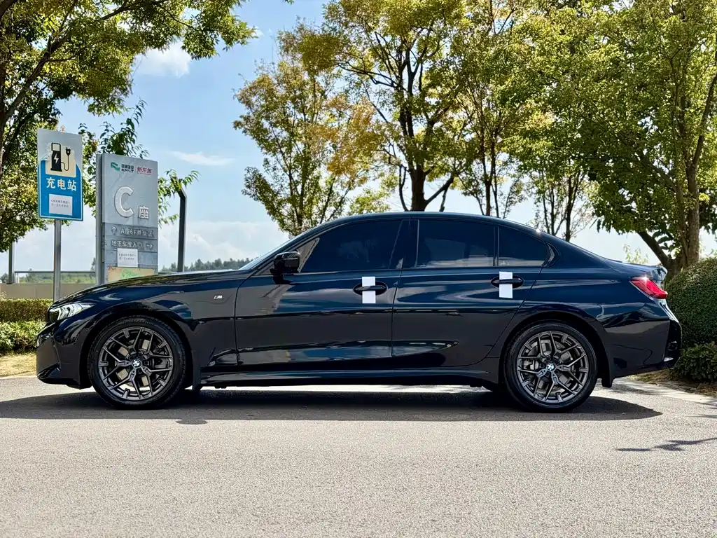 BMW 3 Series — миниатюра 10