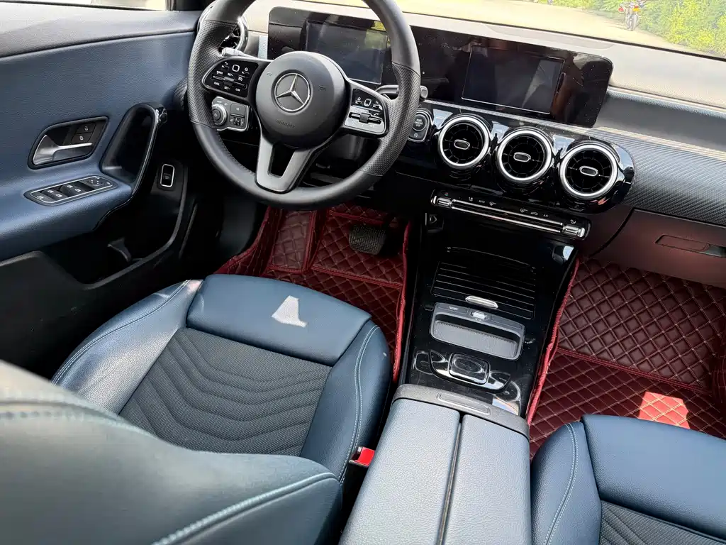 Mercedes-Benz A-Class — миниатюра 14
