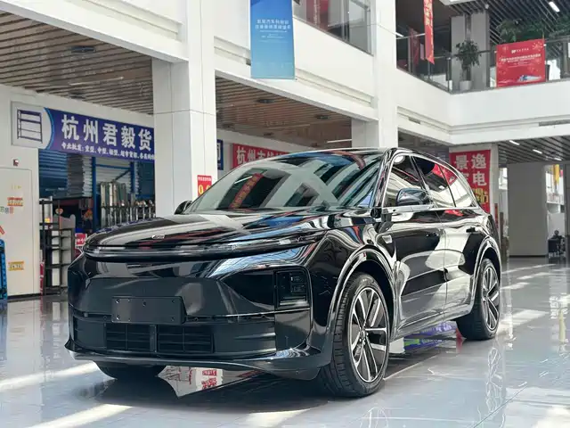 IDEAL CAR IDEAL L6 2025