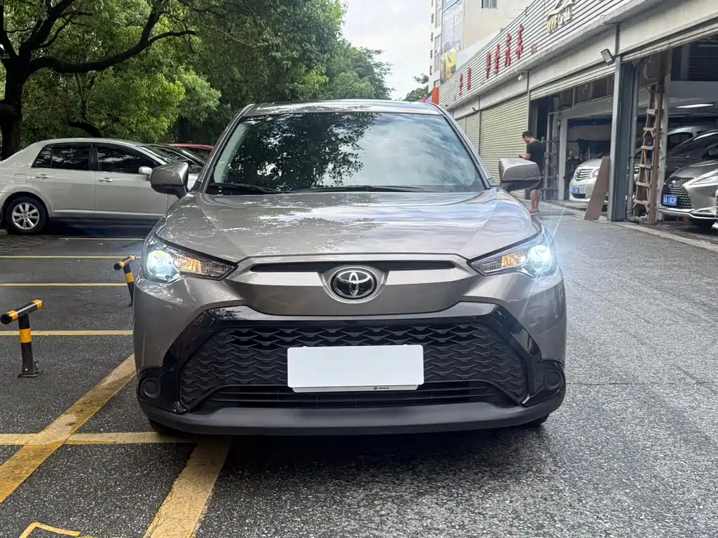 Toyota Frontlander — миниатюра 2
