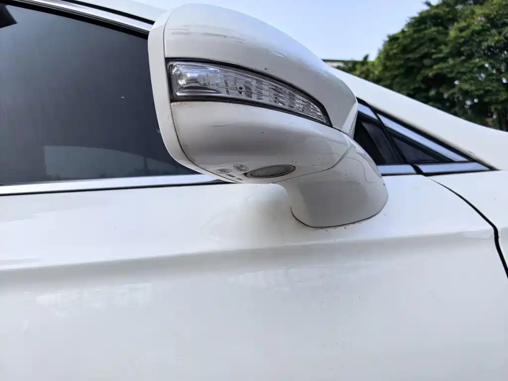 Ford Mondeo — миниатюра 15