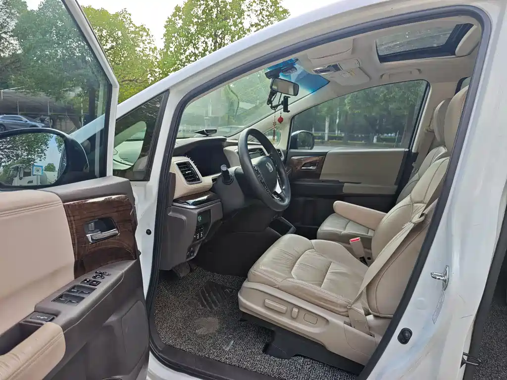 Honda Odyssey — миниатюра 6