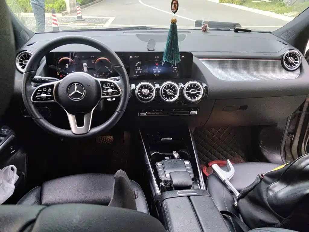 Mercedes-Benz GLA — миниатюра 13
