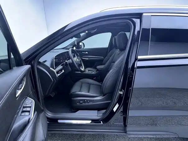 Cadillac XT4 — миниатюра 5