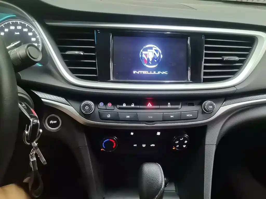 Buick Excelle — миниатюра 13