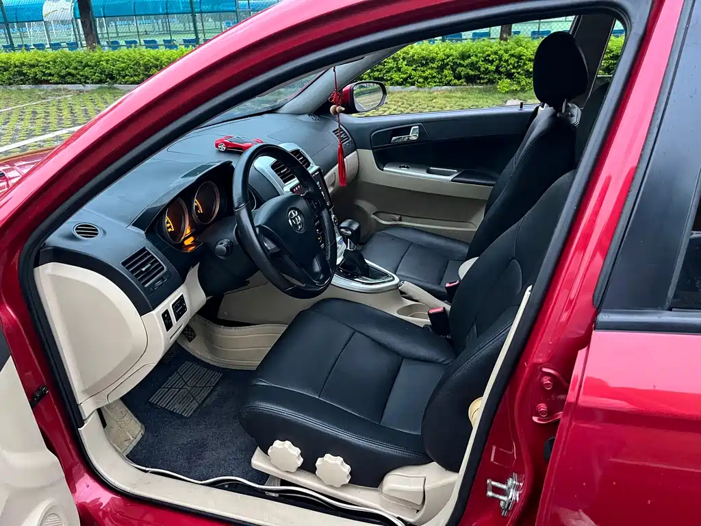 Zhonghua H330 — миниатюра 8