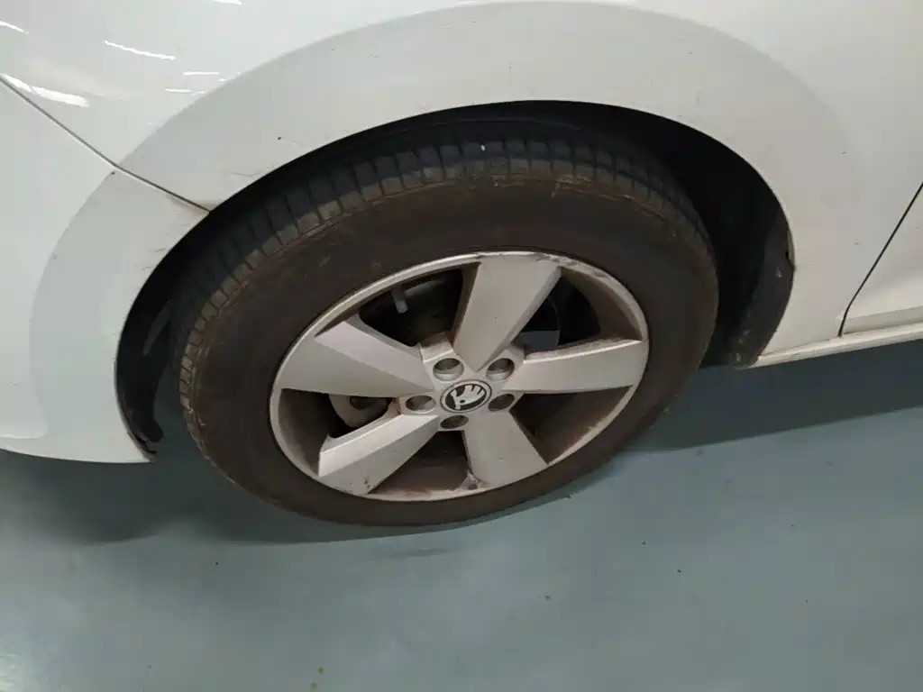 Skoda Rapid — миниатюра 23
