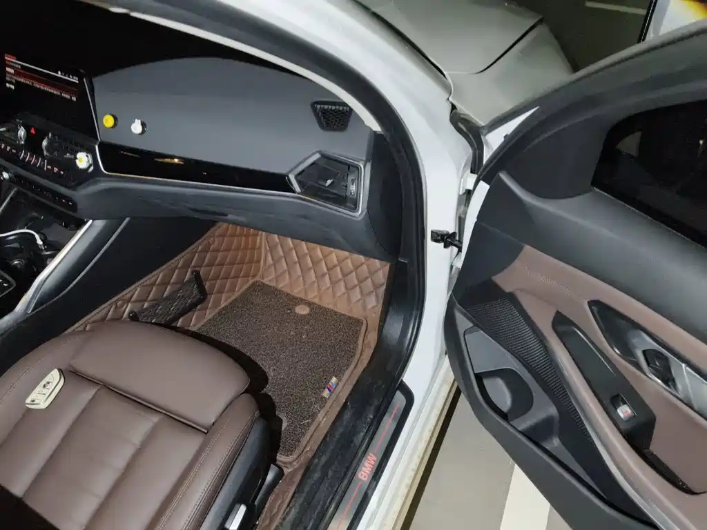 BMW 3 Series — миниатюра 17