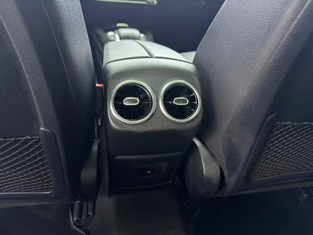 Mercedes-Benz A-Class — миниатюра 10