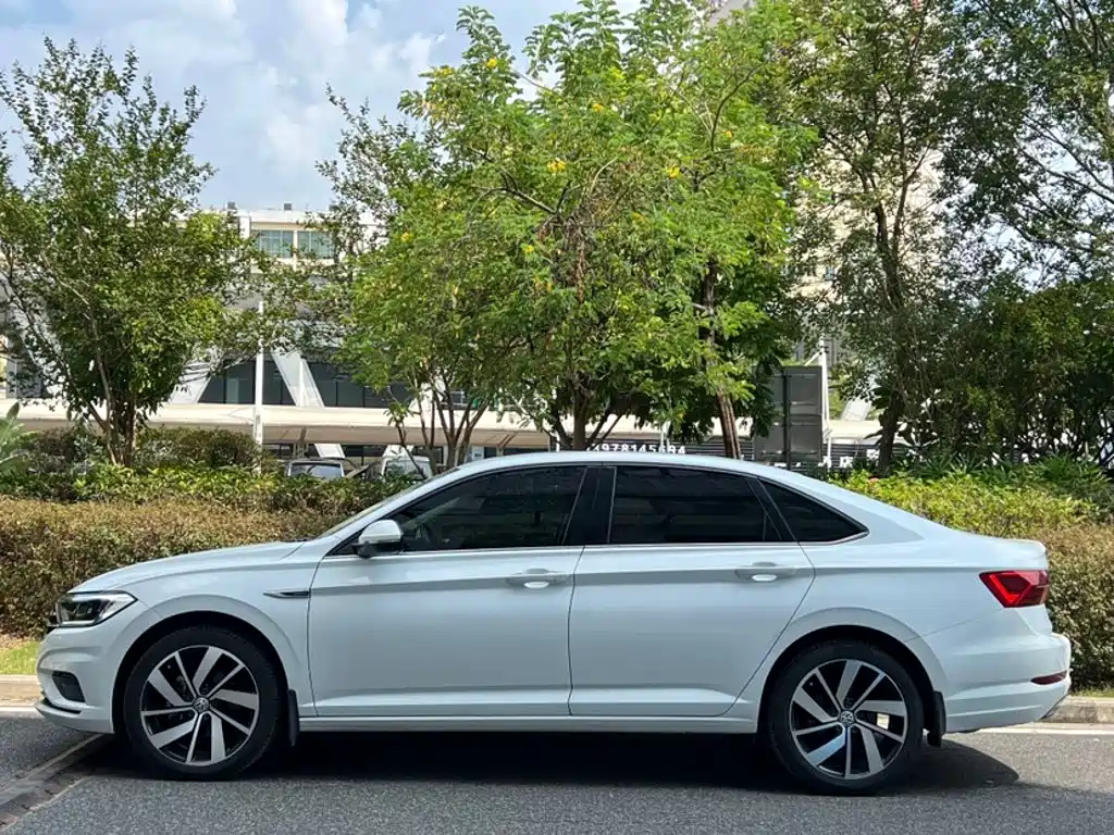 Volkswagen Sagitar — миниатюра 10