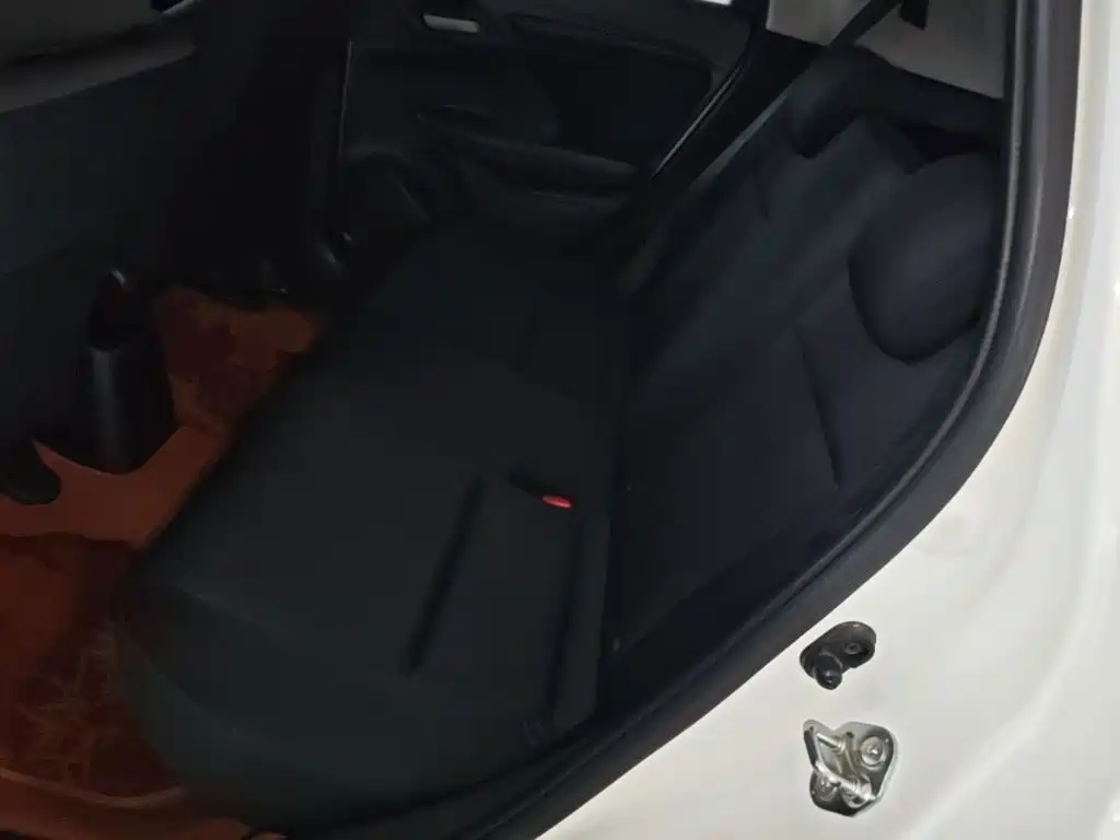 Honda Fit — миниатюра 17