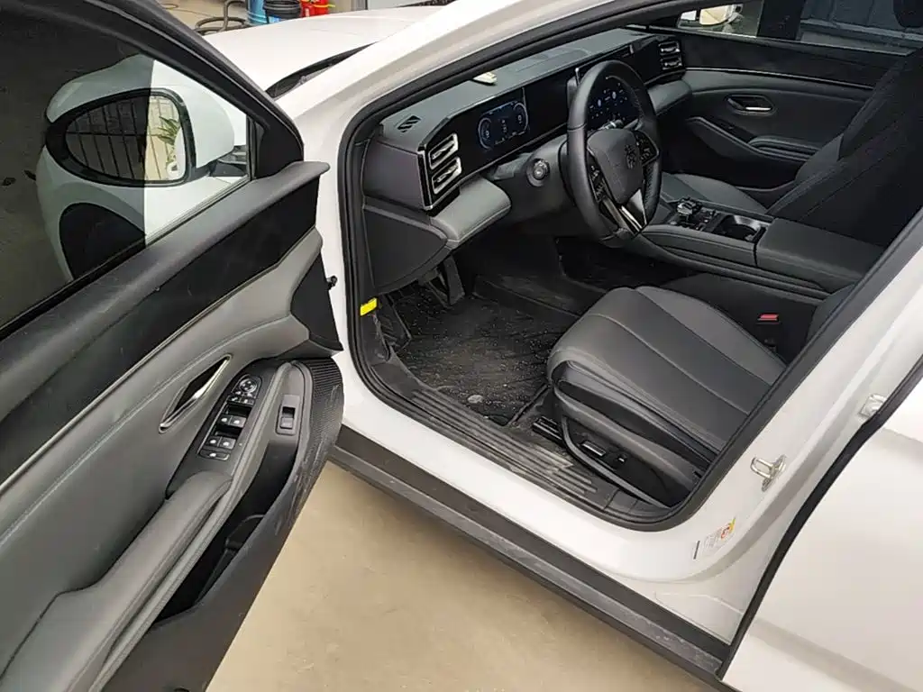 BYD Qin L — миниатюра 16