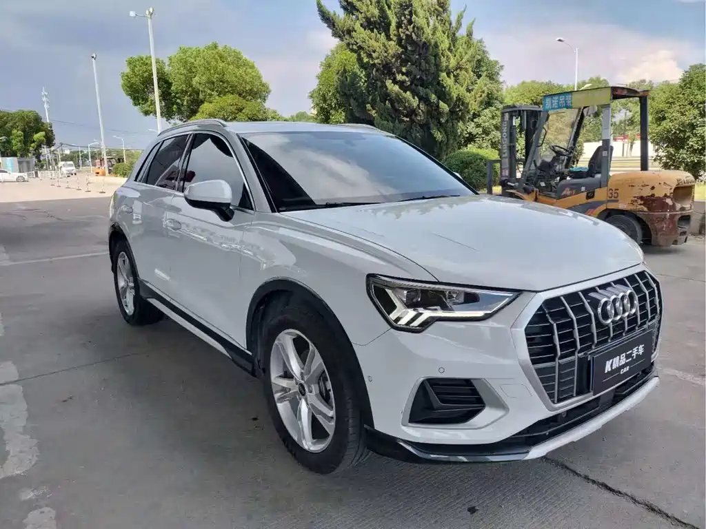 2022 Audi Q3 - zdjęcie 1 z 10