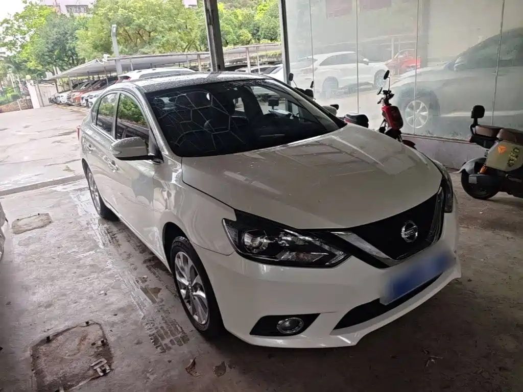 Nissan Sylphy 2018 1.6XV CVT Premium