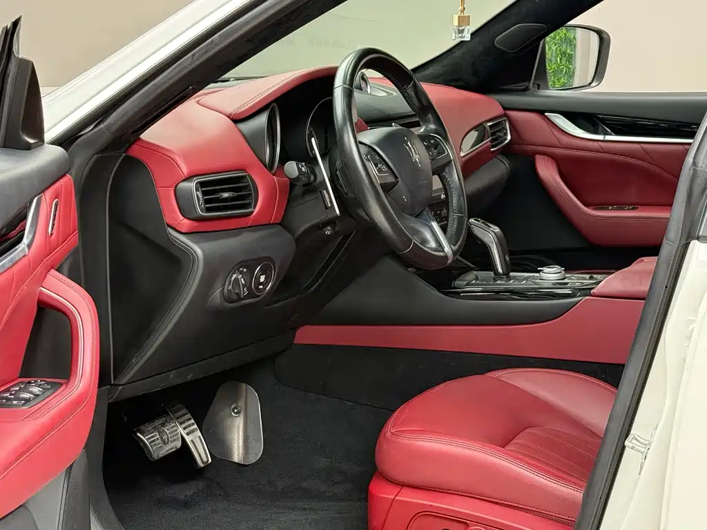 Maserati Levante — миниатюра 6