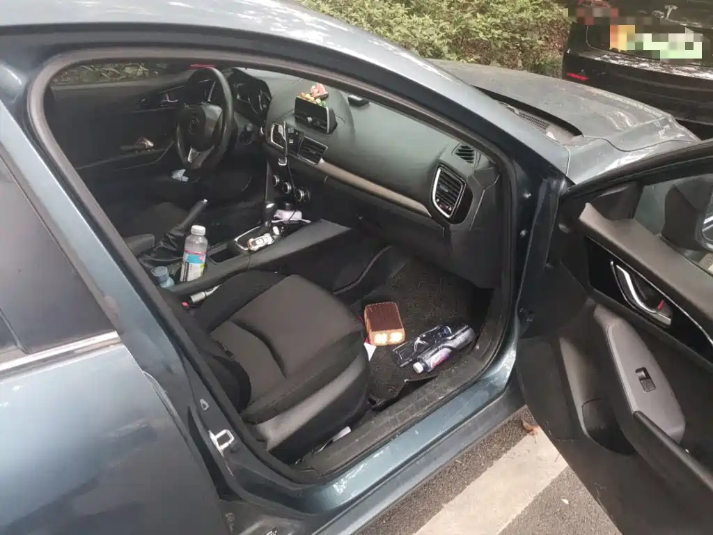 Mazda 3 Axela — миниатюра 17