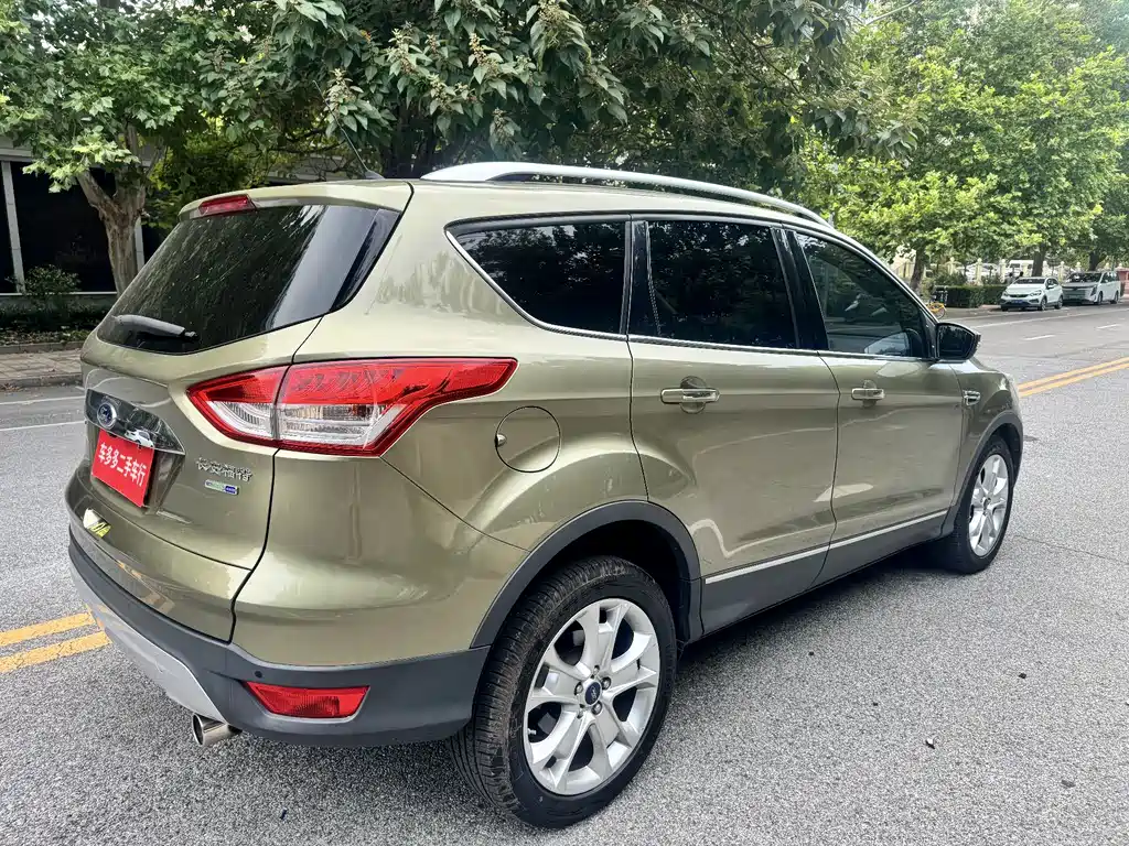 Ford Kuga — миниатюра 7