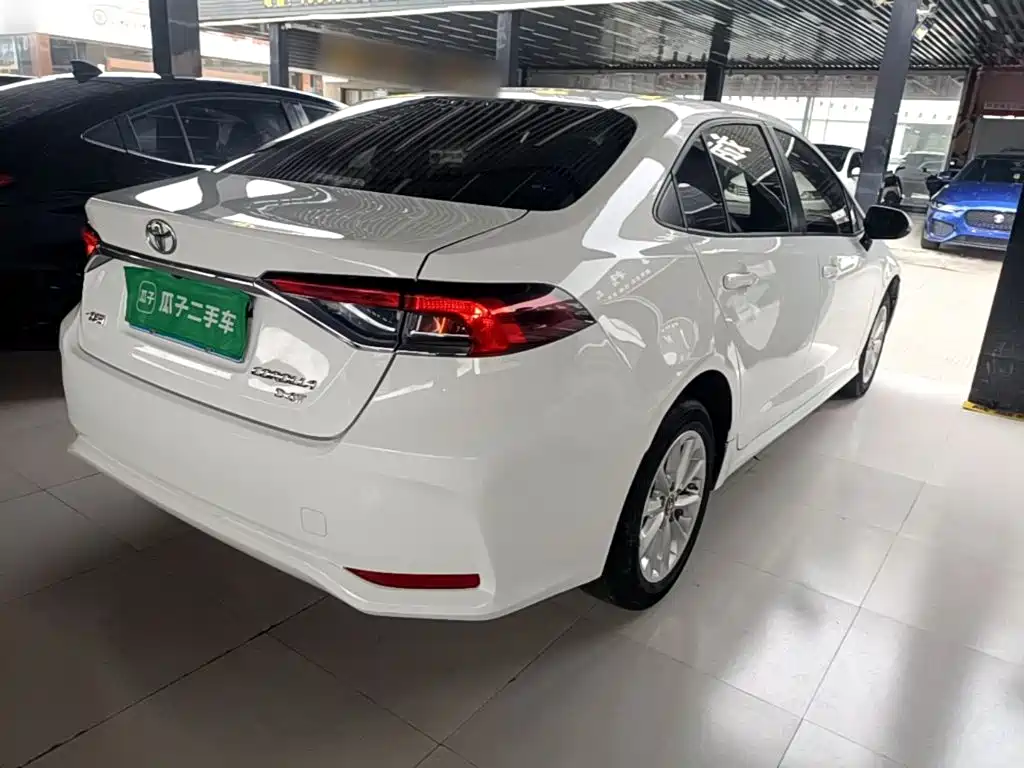 Toyota Corolla — миниатюра 7
