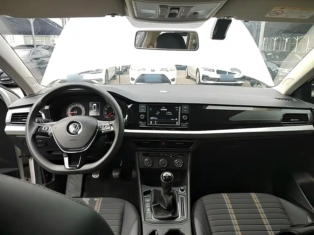 Volkswagen Lavida — миниатюра 10