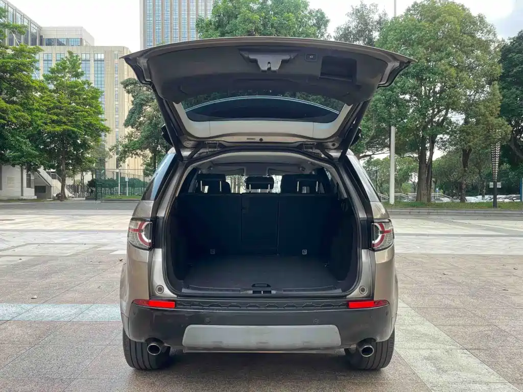 Land Rover Discovery Sport — миниатюра 21