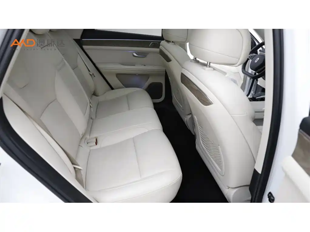 AITO Wenjie AITO M5 — миниатюра 8