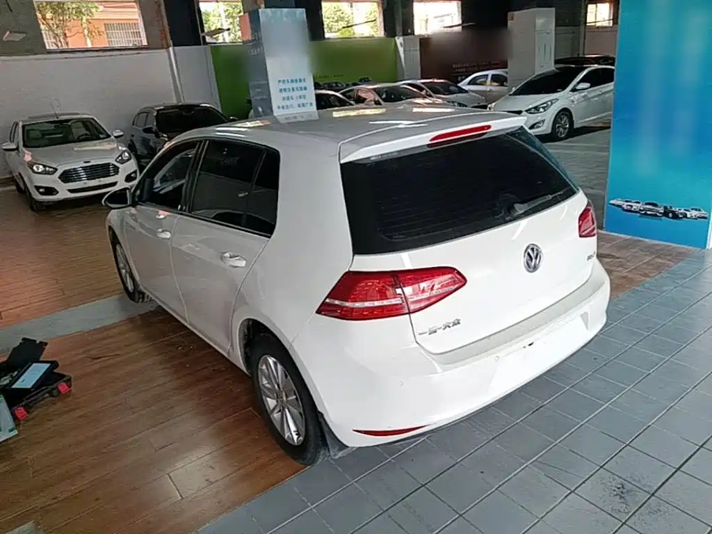 Volkswagen Golf — миниатюра 5