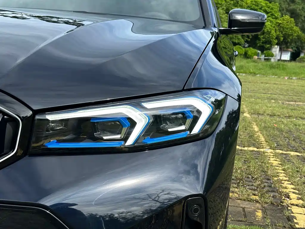 BMW 3 Series — миниатюра 21