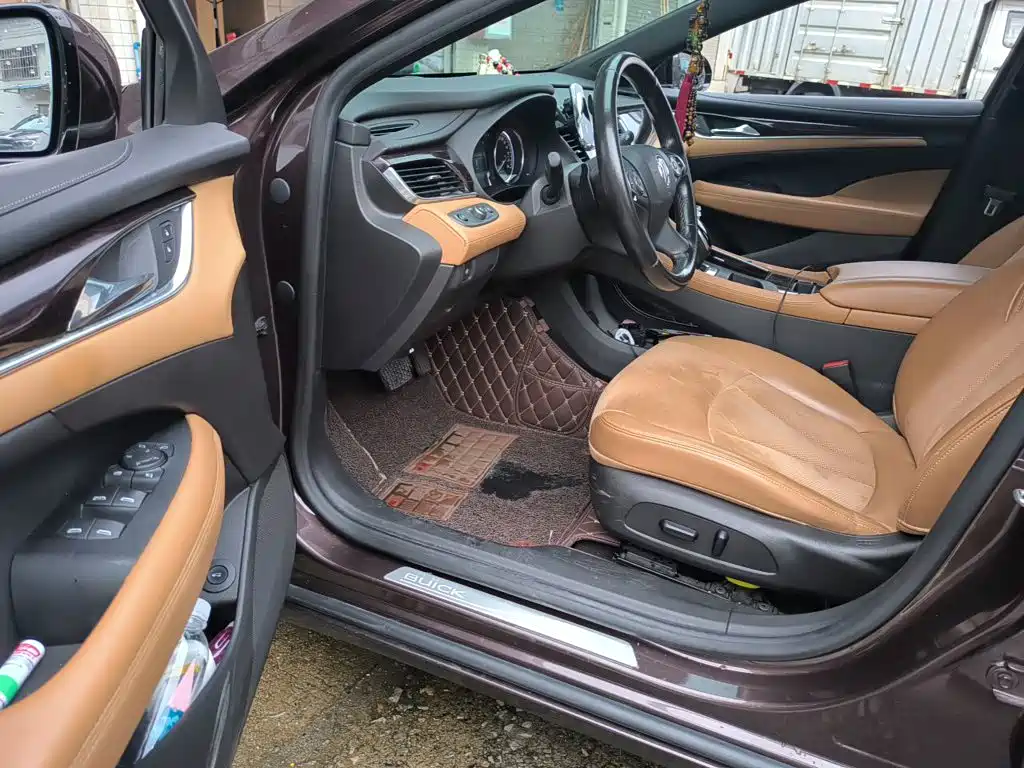 Buick LaCrosse — миниатюра 12