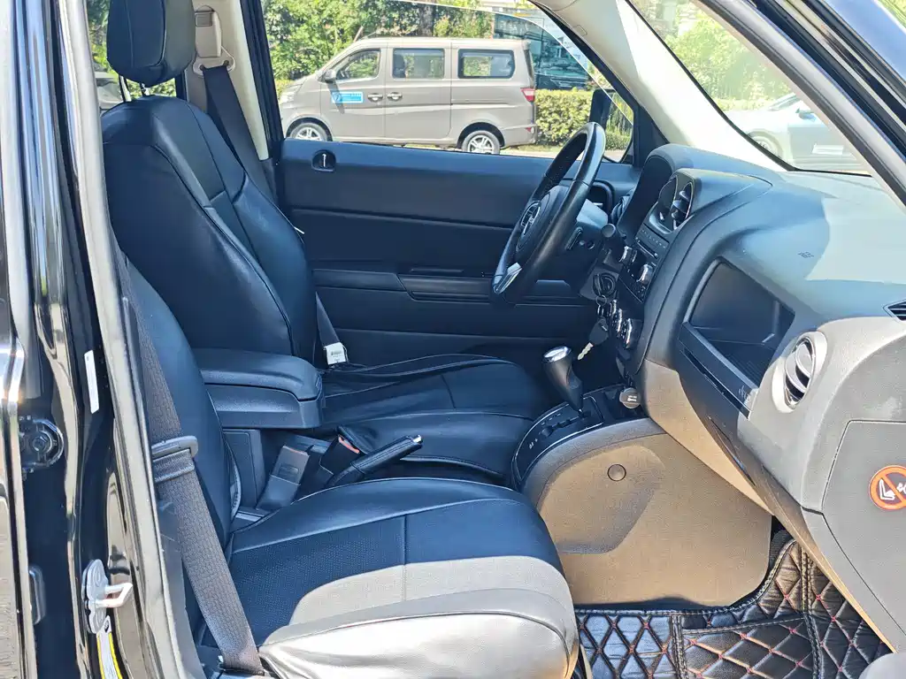 Jeep Patriot — миниатюра 17