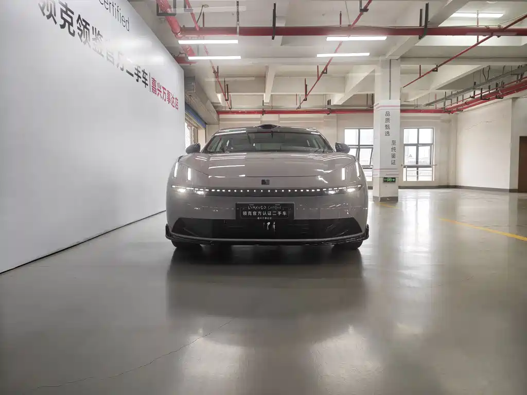 Lynk & Co 10 — миниатюра 2
