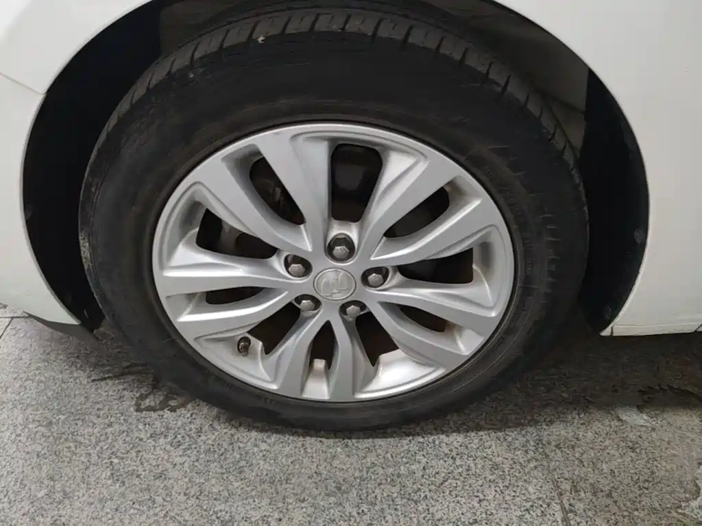 Buick Excelle — миниатюра 23