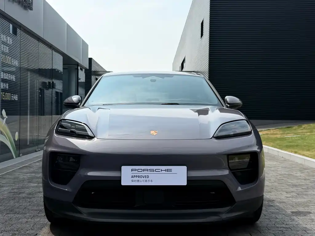 Porsche Macan EV — миниатюра 5