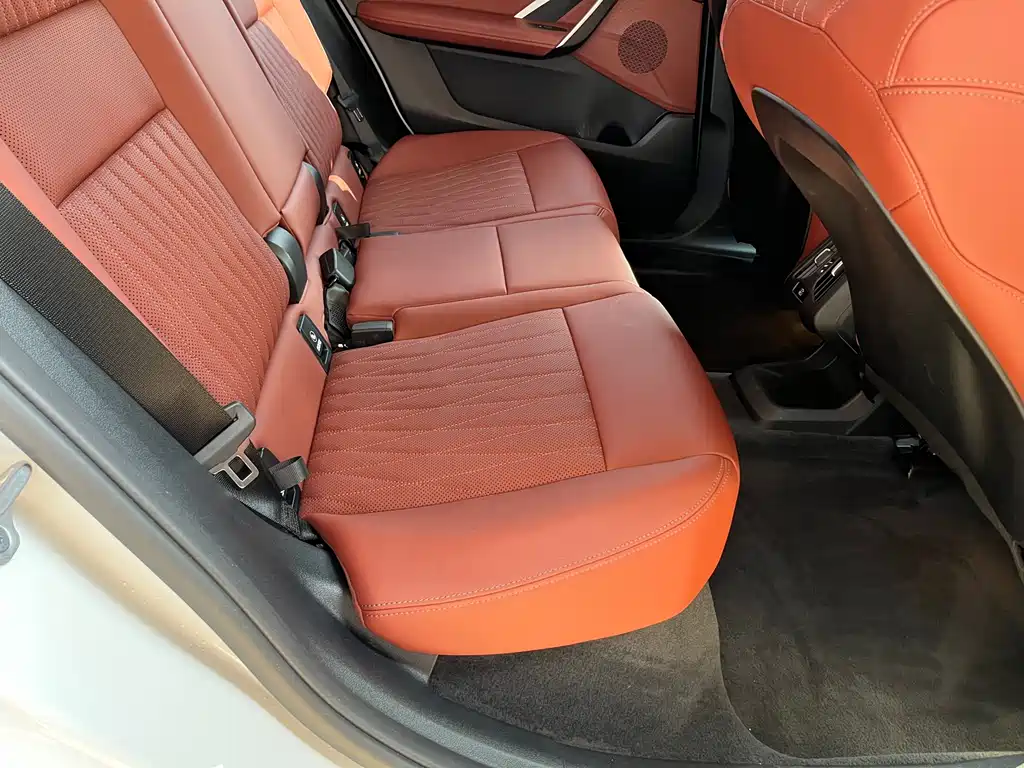 BMW iX1 2025 eDrive25L M Sport