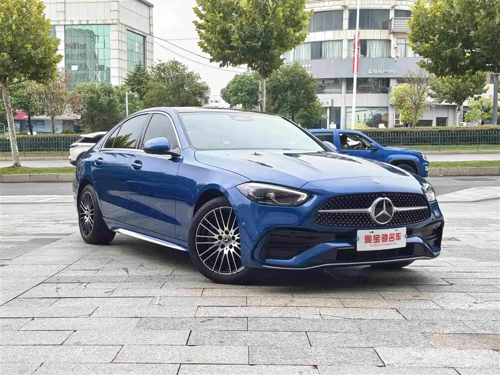 Mercedes-Benz C-Class — миниатюра 3