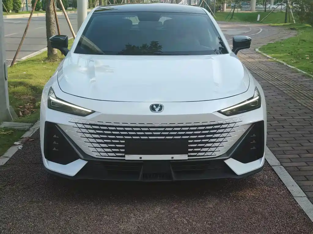 Changan UNI-V — миниатюра 2