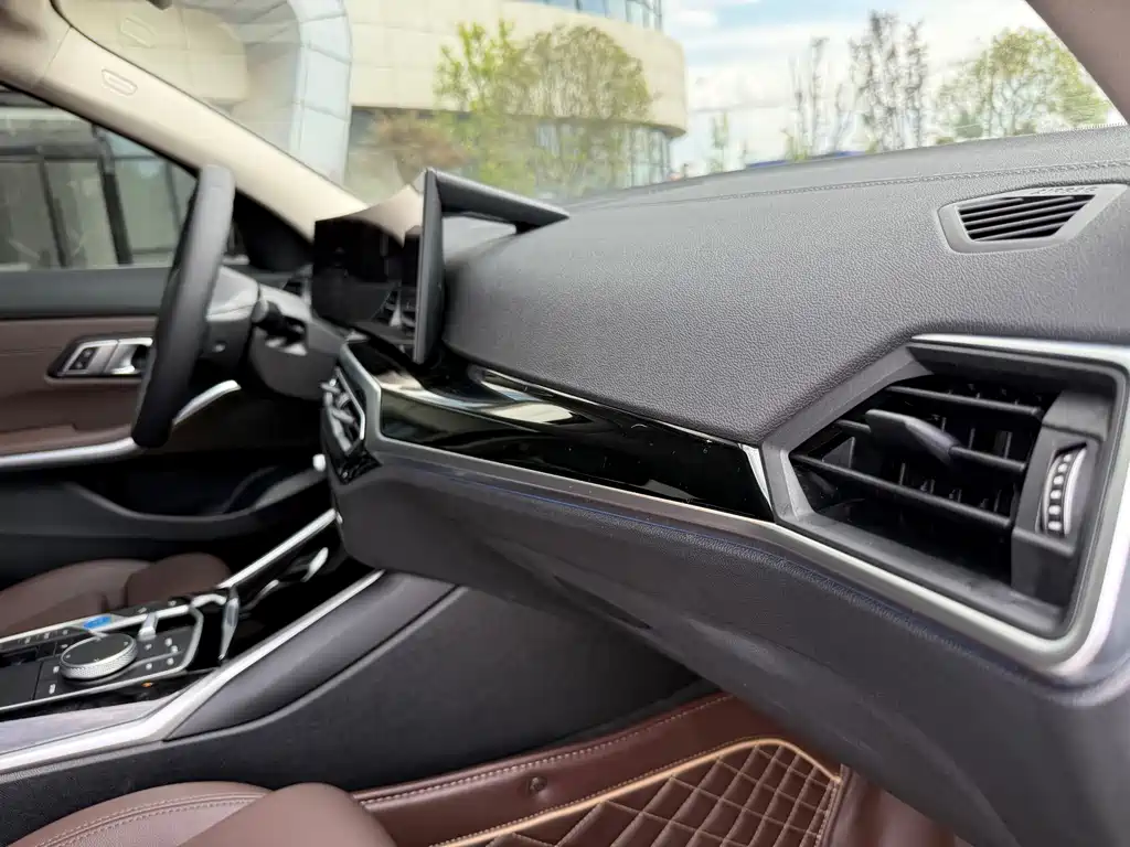 BMW i3 — миниатюра 7