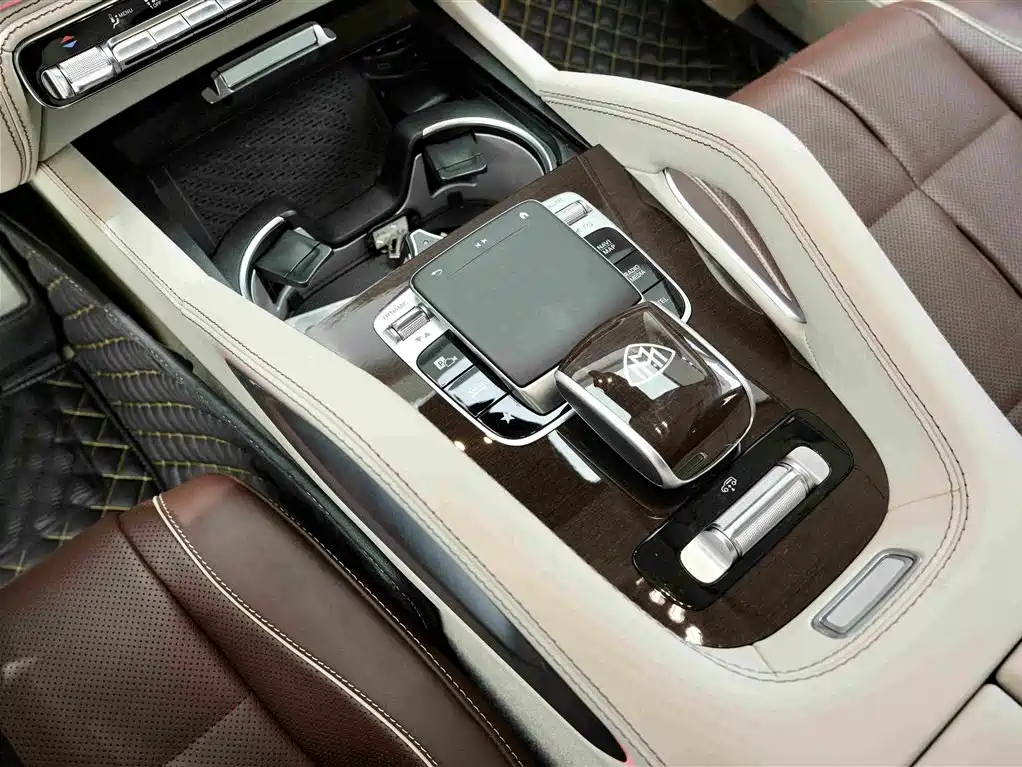Mercedes-Benz GLS — миниатюра 10