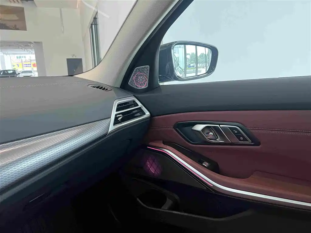 BMW 3 Series — миниатюра 23