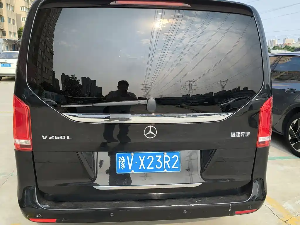 Mercedes-Benz V-Class V 2018 V 260 L Luxury Long Wheelbase V