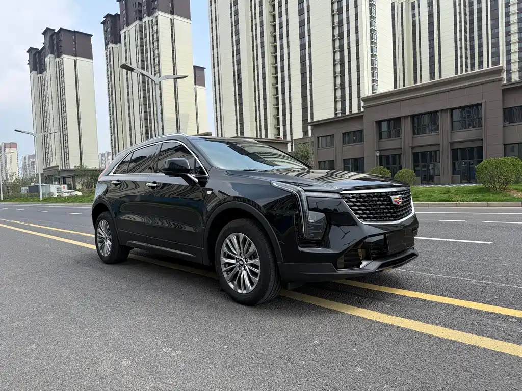 Cadillac XT4 2025