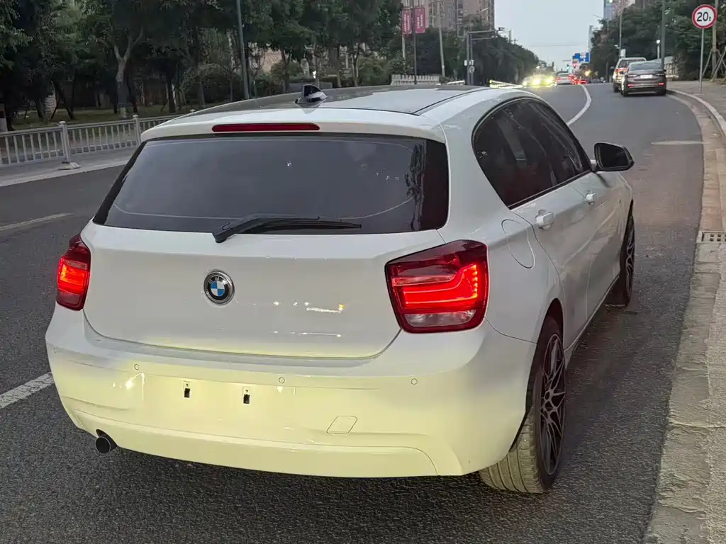 BMW 1 Series (Import) — миниатюра 4