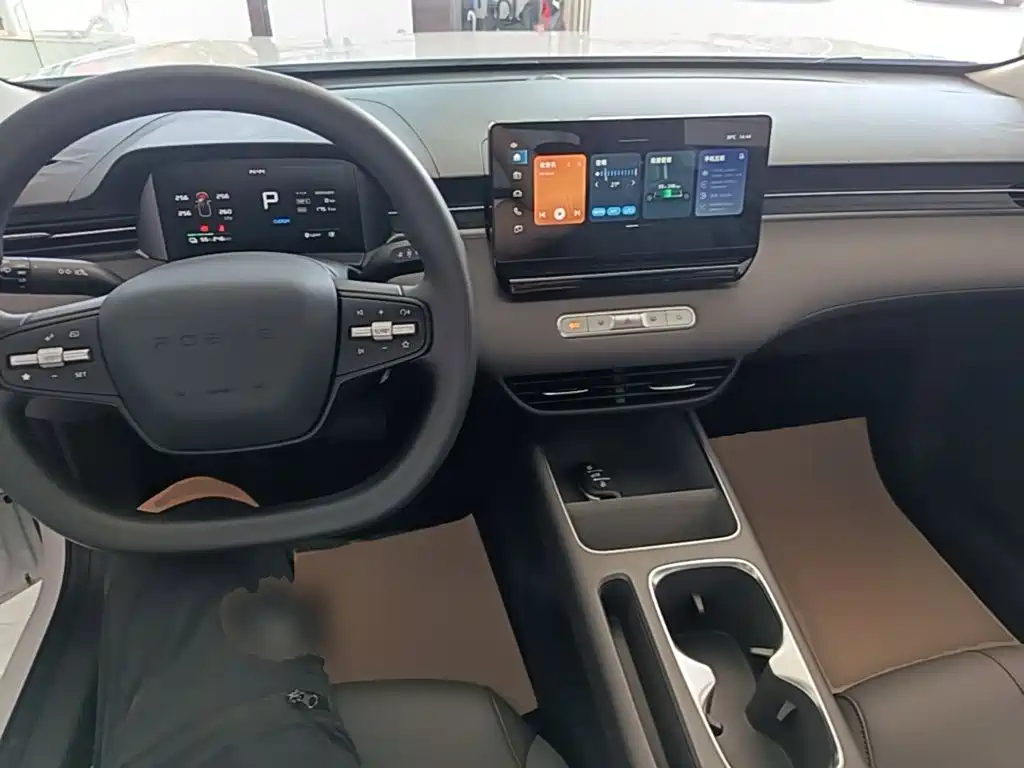 Roewe D6 — миниатюра 10