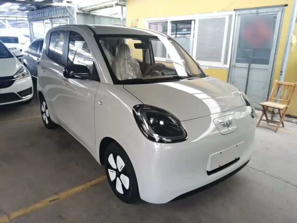 Wuling MINIEV — миниатюра 4