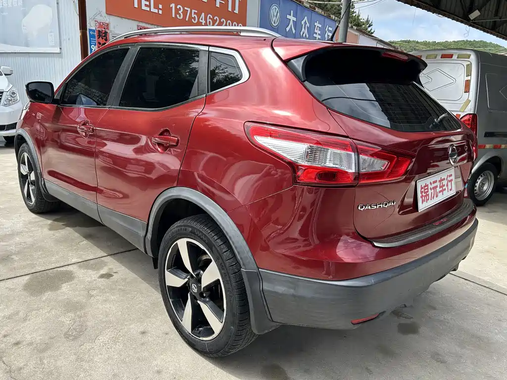 Nissan Qashqai — миниатюра 8