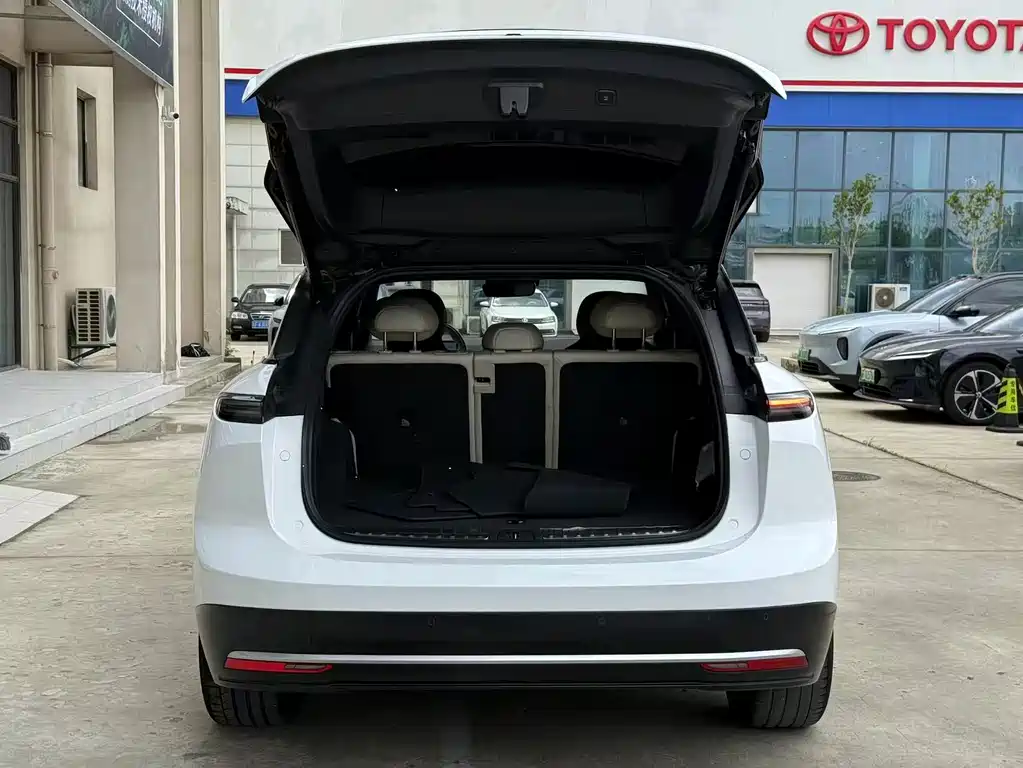 NIO ES6 — миниатюра 16