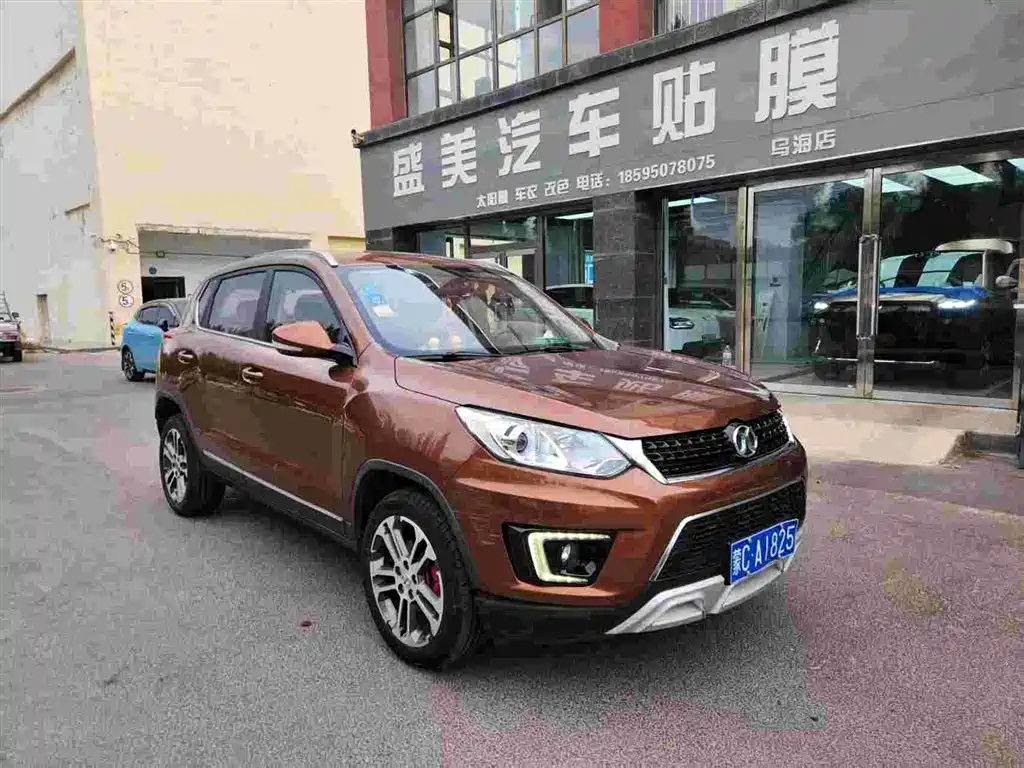BAIC Senova X35 — миниатюра 3
